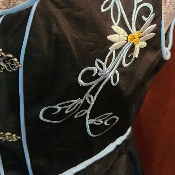 Corset Style  Dress - Picture 3 of 15